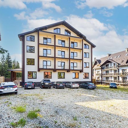 Madison Hotel Bukovel Exterior photo