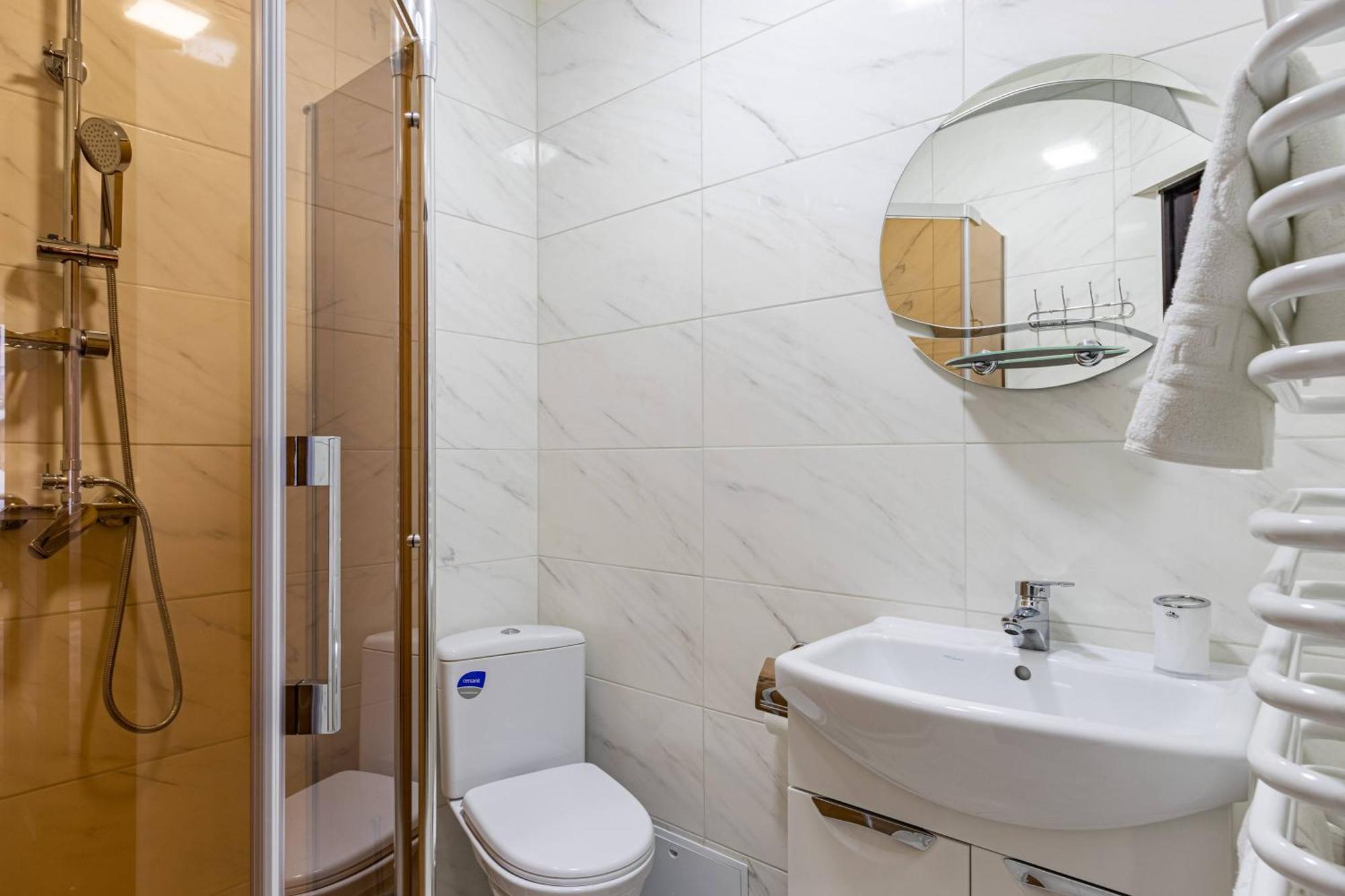 Madison Hotel Bukovel Room photo