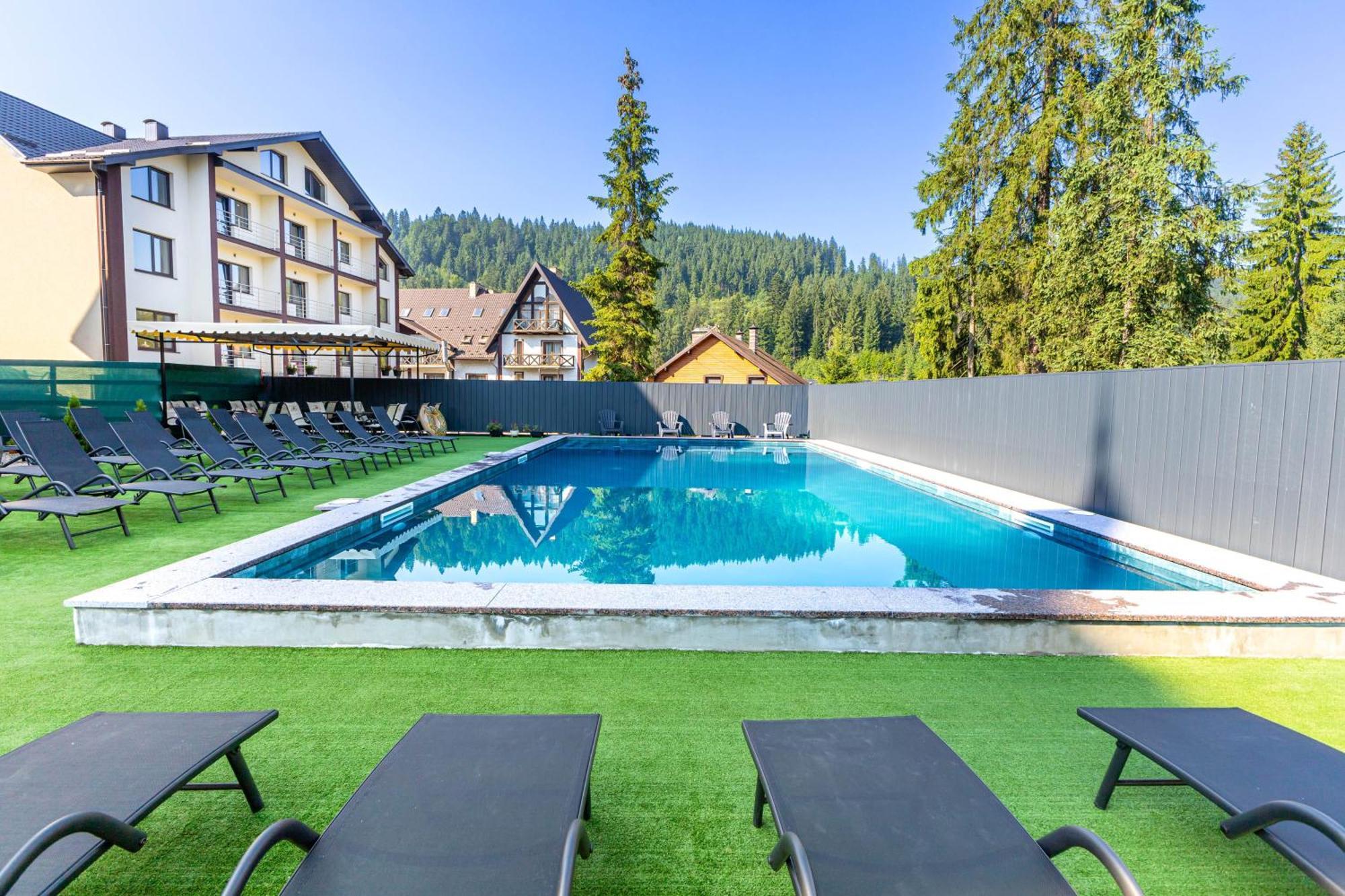 Madison Hotel Bukovel Exterior photo